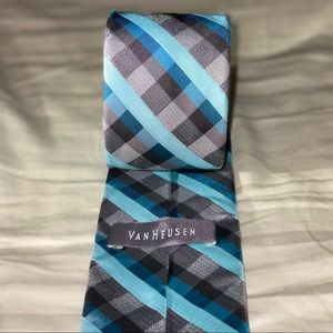 Van Heusen tie